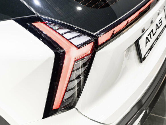2026 Geely Atlas II, белый - вид 12