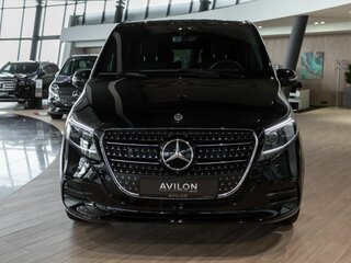 2026 Mercedes-Benz V-Класс Long 300 d длинный III (W447) Рестайлинг 2, чёрный, 15240000 рублей, вид 5
