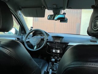 2010 Opel Astra H Рестайлинг, белый, 420000 рублей, вид 5