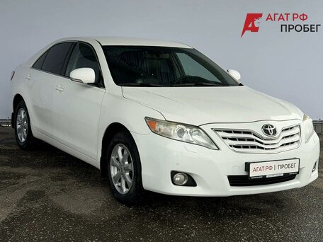 2011 Toyota Camry VI (XV40) Рестайлинг, белый, 1285000 рублей, вид 3