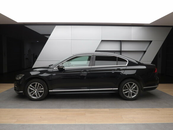 2017 Volkswagen Passat B8, чёрный - вид 18