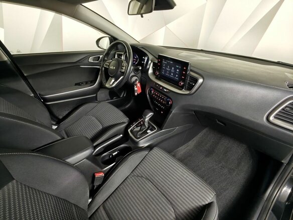 2021 Kia Ceed III Рестайлинг, чёрный, 1879000 рублей - вид 11