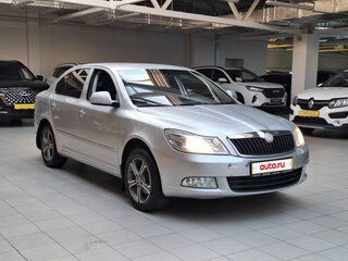 2010 Skoda Octavia DSG7 II (A5) Рестайлинг, серебристый, 590000 рублей, вид 1