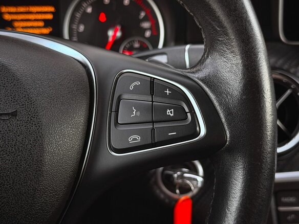 2019 Mercedes-Benz GLA 200 I (X156) Рестайлинг, синий, 1899000 рублей - вид 17