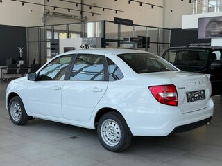 2026 Lada (ВАЗ) Granta I Рестайлинг, белый, 1094000 рублей, вид 3