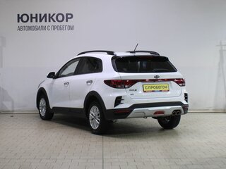 2021 Kia Rio X IV Рестайлинг, белый, 1879000 рублей, вид 3