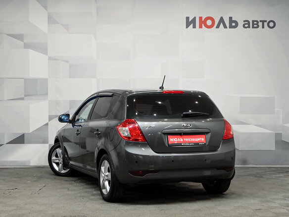 2010 Kia Ceed I Рестайлинг, серебристый, 700000 рублей - вид 7