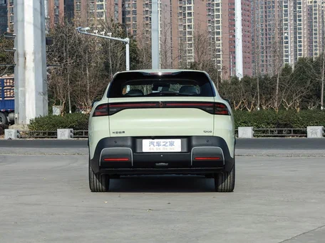 2026 Changan Qiyuan Q05 40.3 kWh II, зелёный, 2229402 рублей, вид 2