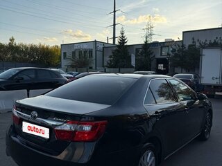 2011 Toyota Camry VII (XV50), серый, 135000 рублей, вид 3