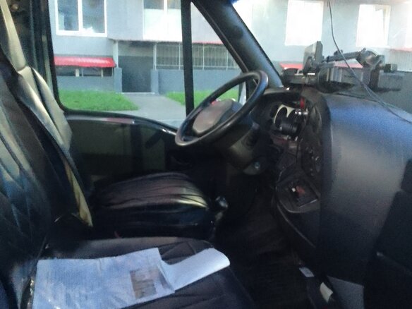 2005 Iveco Daily, белый, 450000 рублей - вид 10