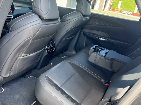 2024 Lexus RX 500h V, чёрный, 6550000 рублей - вид 4