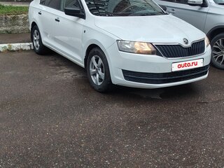 2015 Skoda Rapid I, белый, 630000 рублей, вид 4