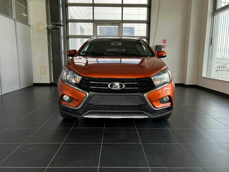 2018 Lada (ВАЗ) Vesta SW I, оранжевый, 900000 рублей, вид 2