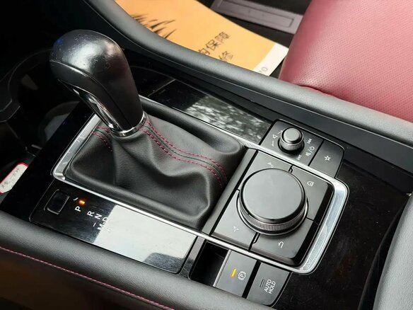 2023 Mazda 3 Axela IV (BP), синий, 1800000 рублей - вид 17