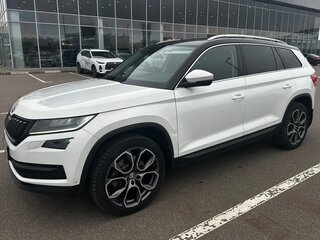 2020 Skoda Kodiaq I, белый, 2800000 рублей, вид 3