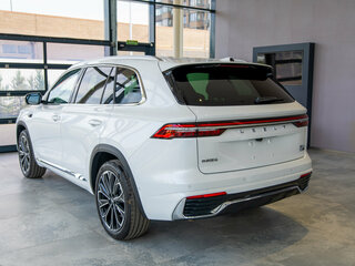 2026 Geely Monjaro (Xingyue L) I Рестайлинг 2 (China Market), белый, 5700000 рублей, вид 4