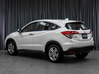 2021 Honda Vezel I Рестайлинг, белый, 2109000 рублей, вид 2