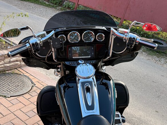 2015 Harley-Davidson CVO Limited, чёрный, 1799000 рублей - вид 15
