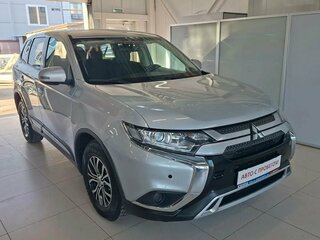2018 Mitsubishi Outlander III Рестайлинг 2, серебристый, 2024000 рублей, вид 1