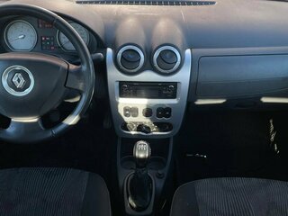 2013 Renault Logan I Рестайлинг, белый, 480000 рублей, вид 3