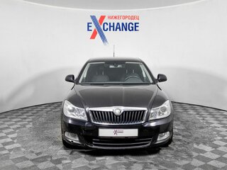 2010 Skoda Octavia II (A5) Рестайлинг, чёрный, 578000 рублей, вид 2