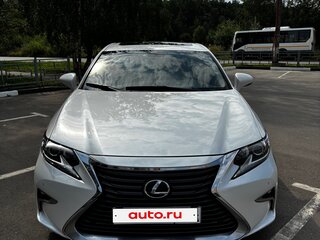 2016 Lexus ES 200 VI Рестайлинг, белый, 2800000 рублей, вид 4