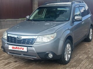 2011 Subaru Forester III Рестайлинг, серебристый, 1050000 рублей, вид 3