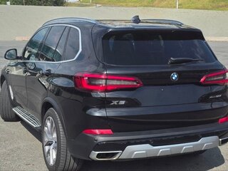 2019 BMW X5 50i IV (G05/G18), чёрный, 7200000 рублей, вид 4