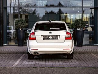 2012 Skoda Octavia II (A5) Рестайлинг, белый, 895000 рублей, вид 5