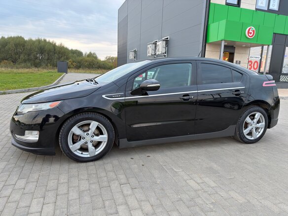 2013 Chevrolet Volt I, чёрный, 1045000 рублей - вид 10