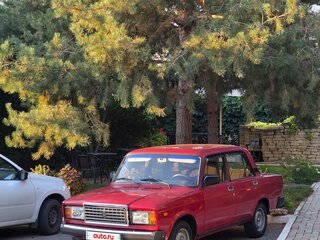 2004 Lada (ВАЗ) 2107, красный, 200000 рублей, вид 4