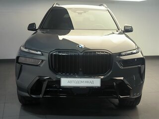 2026 BMW X7 40i I (G07) Рестайлинг, серый, 18750000 рублей, вид 4