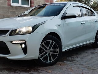 2018 Kia Rio IV, белый, 1000000 рублей, вид 1