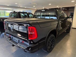 2026 Ram 1500 Crew Cab eTorque V Рестайлинг, чёрный, 11290000 рублей, вид 3