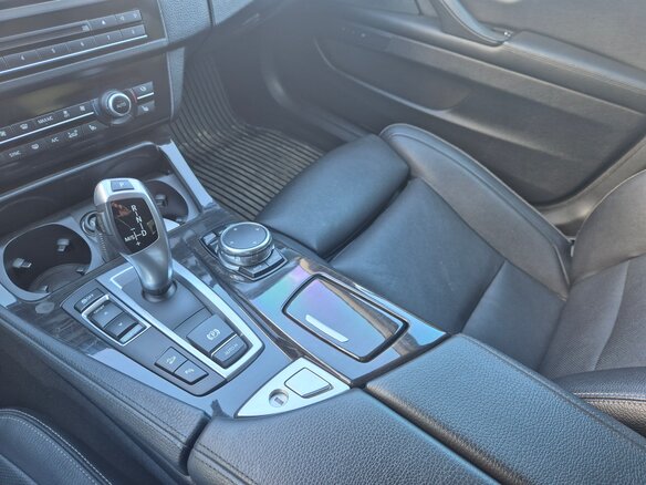 2016 BMW 5 серии 530d xDrive VI (F10/F11/F07) Рестайлинг, чёрный, 3600000 рублей - вид 25