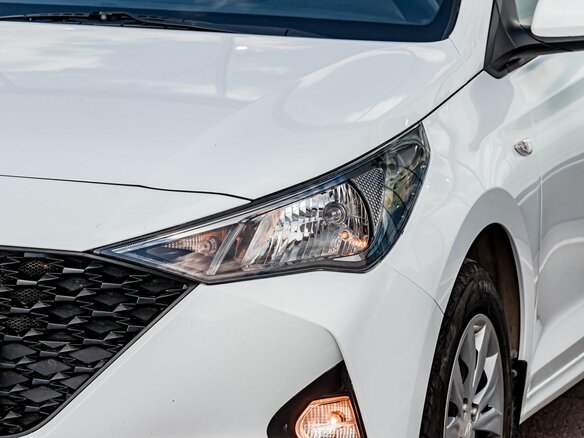2020 Hyundai Solaris II Рестайлинг, белый - вид 9
