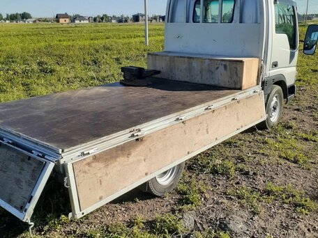 2006 Mazda Titan, серебристый, 1800000 рублей, вид 5