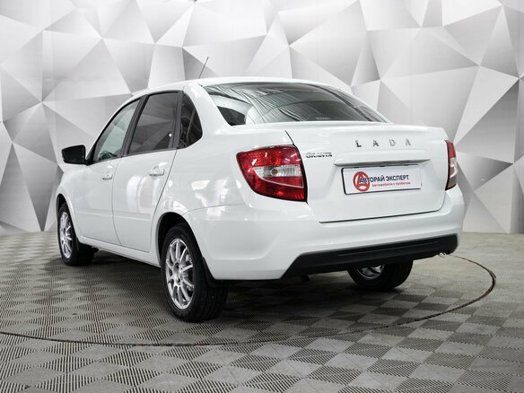 2023 Lada (ВАЗ) Granta I Рестайлинг, белый, 749000 рублей - вид 2