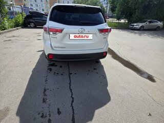 2014 Toyota Highlander III (XU50), белый, 2600000 рублей, вид 2