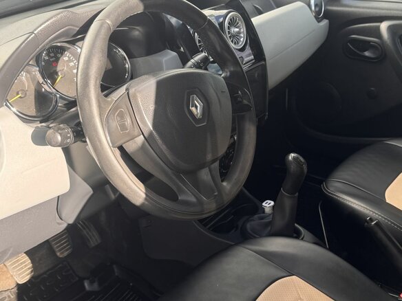 2017 Renault Duster I Рестайлинг, белый, 830000 рублей - вид 10
