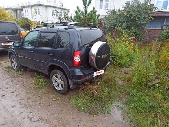 2015 Chevrolet Niva I Рестайлинг, чёрный, 449000 рублей - вид 2
