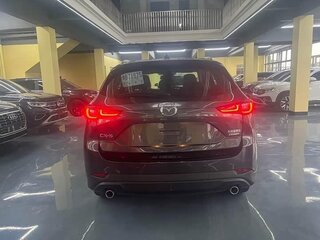 2025 Mazda CX-5 II Рестайлинг, серый, 3000000 рублей, вид 2