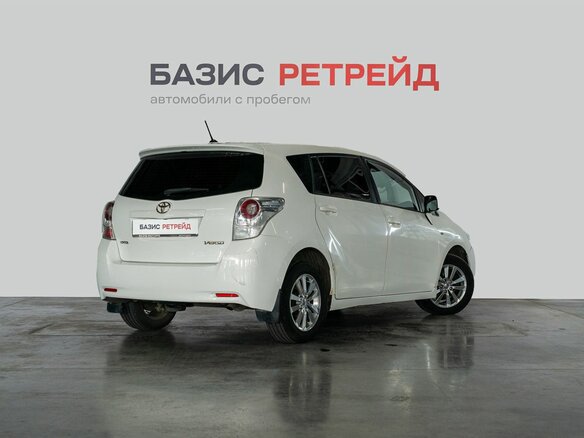 2011 Toyota Verso I, белый, 1359000 рублей - вид 4