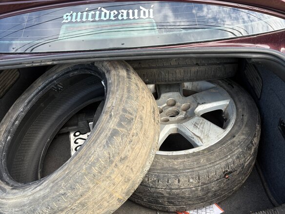 1997 Audi A6 II (C5), пурпурный, 350000 рублей - вид 19