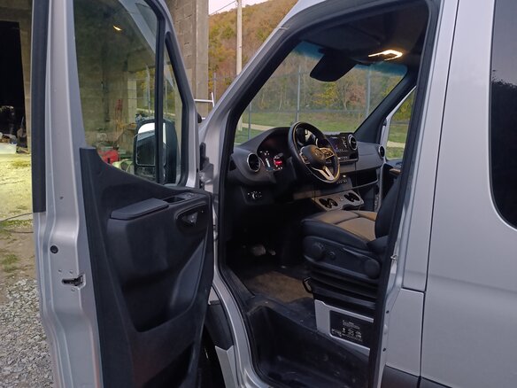 2019 Mercedes-Benz Sprinter, серебристый, 11000000 рублей - вид 9