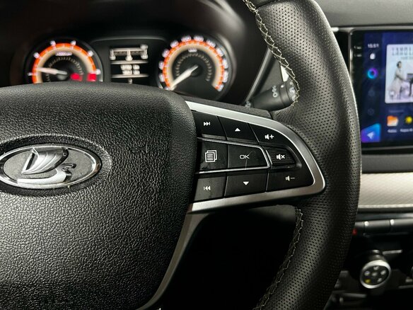 2024 Lada (ВАЗ) Vesta SW I Рестайлинг (NG), белый, 1295000 рублей - вид 16