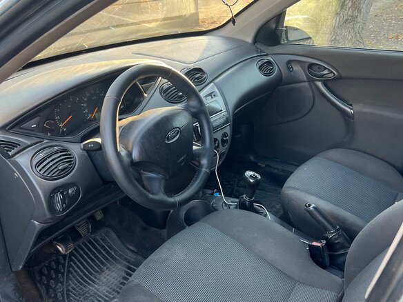 2004 Ford Focus I Рестайлинг, серый, 255000 рублей - вид 3