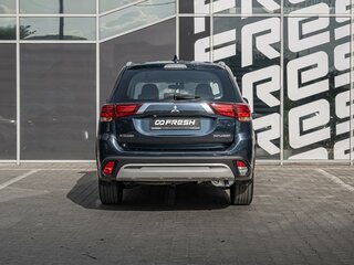 2020 Mitsubishi Outlander III Рестайлинг 3, синий, 2095000 рублей, вид 4