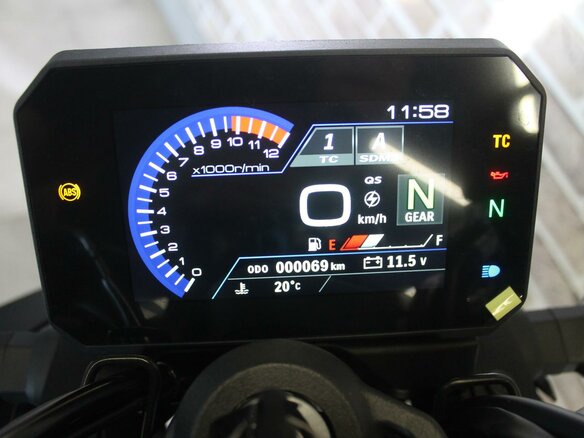 2024 Suzuki GSX-8S, чёрный, 945000 рублей - вид 7