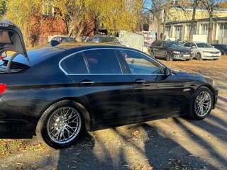 2010 BMW 5 серии 530d VI (F10/F11/F07), чёрный, 1950000 рублей, вид 3